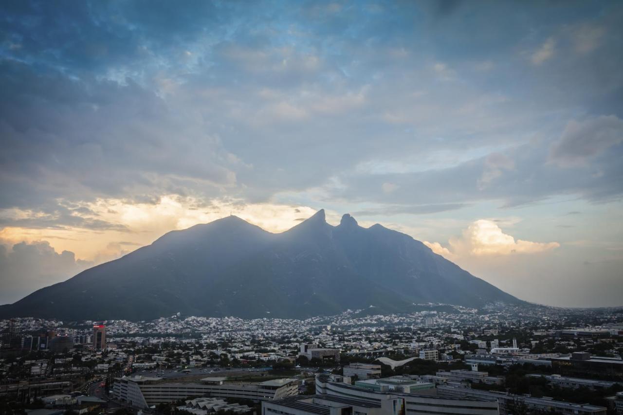 One Monterrey Tecnologico Hotel Luaran gambar
